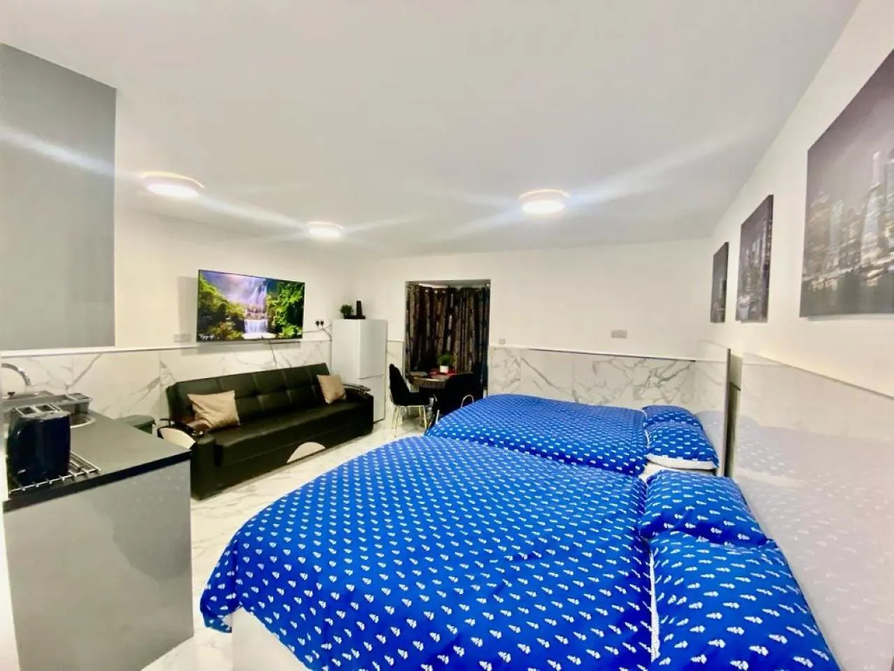 The Royal Boutique Studio By Heathrow Sleep 4 Appartement Hayes
